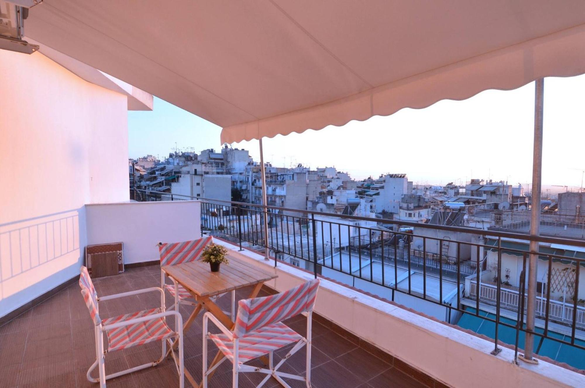 Appartement A Minimal Retire At Kypseli With An Amazing View à Athènes Extérieur photo